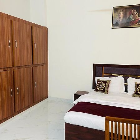 Zora Park Luxury Rooms Visakhapatnam Exteriör bild