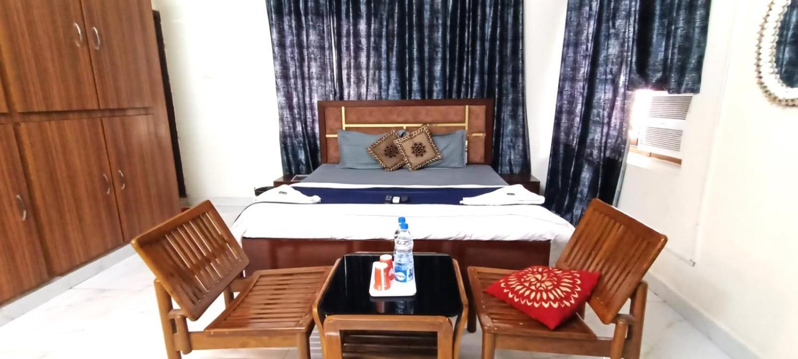Zora Park Luxury Rooms Visakhapatnam Exteriör bild
