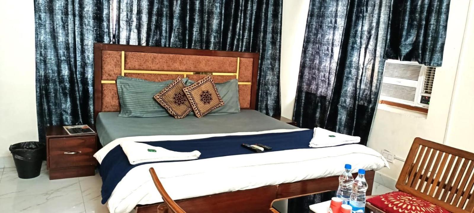 Zora Park Luxury Rooms Visakhapatnam Exteriör bild