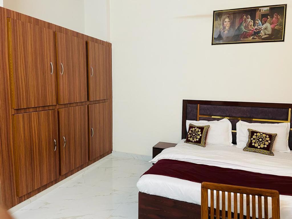 Zora Park Luxury Rooms Visakhapatnam Exteriör bild